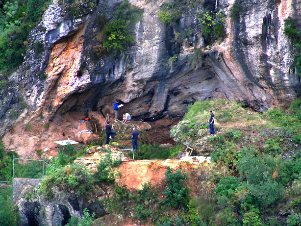 Bolomor, prehistoria, cova, tavernes de la valldigna