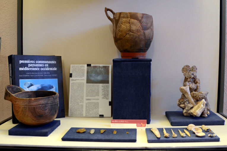 Ajuar funerario expuesto en el Museo de Bocairent