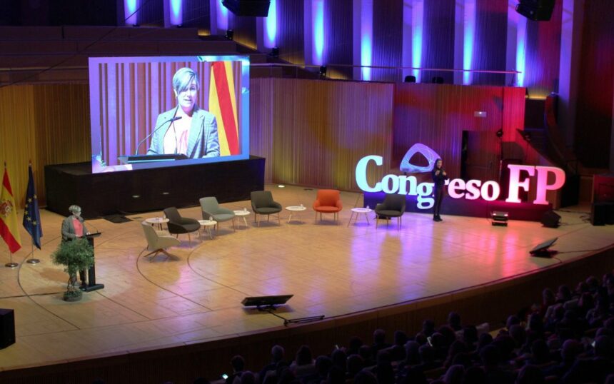 • El congreso trata sobre la orientación en Formación Profesional y reúne a 1.200 personas